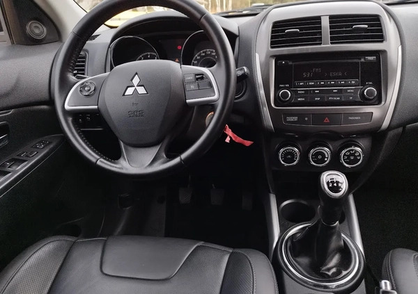 Mitsubishi ASX cena 42800 przebieg: 170000, rok produkcji 2013 z Pionki małe 277